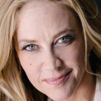 Ally Walker Nahé