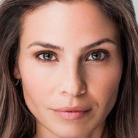 Ana Ayora Nahé