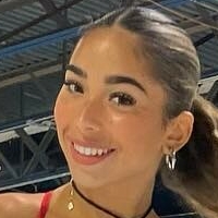 Angie Miklos Nahé