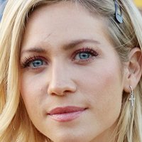Brittany Snow Nahé