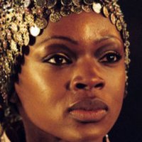 Caroline Chikezie Nahé