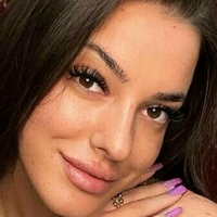 caroline.miss Nahé