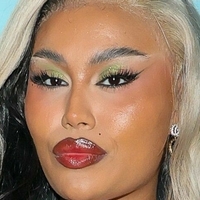 Ella Thomas (Love Island) Nahé