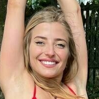 emily-smith Nahé