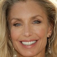 Heather Thomas Nahé