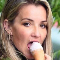 Helen Skelton Nahé