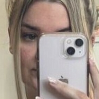 Hollie Jakeway Nahé