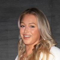 Iskra Lawrence Nahé