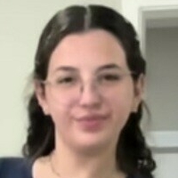 Julia Dourado Nahé
