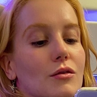 Kasey Warner Nahé