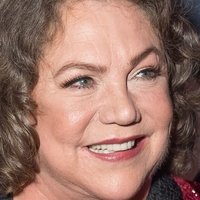 Kathleen Turner Nahé