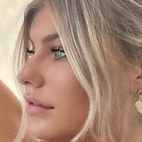 kyliefoland Nahé