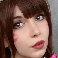 lady_pizza_hug Nahé