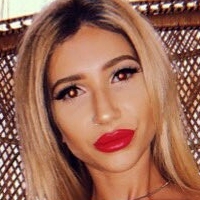 Layla Nicks Nahé