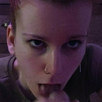 lea_raudona Nahé