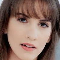 Lili Charmelle Nahé