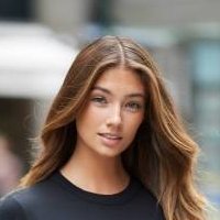 Lorena Rae Nahé