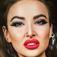 Madam_esmeralda Nahé