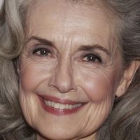 Mary Beth Peil Nahé