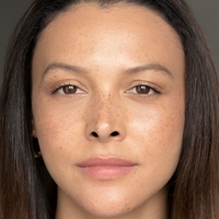 Mecia Simson Nahé