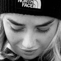Mia Brodrick Nahé