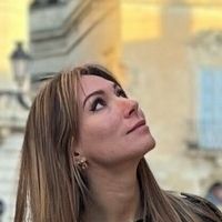 olivia_on_pole Nahé