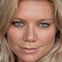 Peta Wilson Nahé