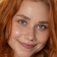 Polly Flame Nahé