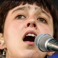 Raphaelle Standell-Preston Nahé