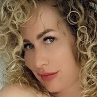 reife-mina Nahé