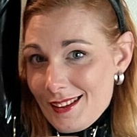 rubberpervs Nahé