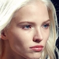 Sasha Luss Nahé