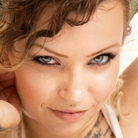 ShootCynVicious Nahé
