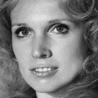 Susan Anspach Nahé