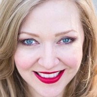 Tracy Ryan Nahé