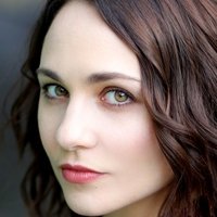 Tuppence Middleton Nahé