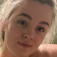 veronicagoeswild Nahé