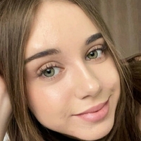 vivianaofficial Nahé